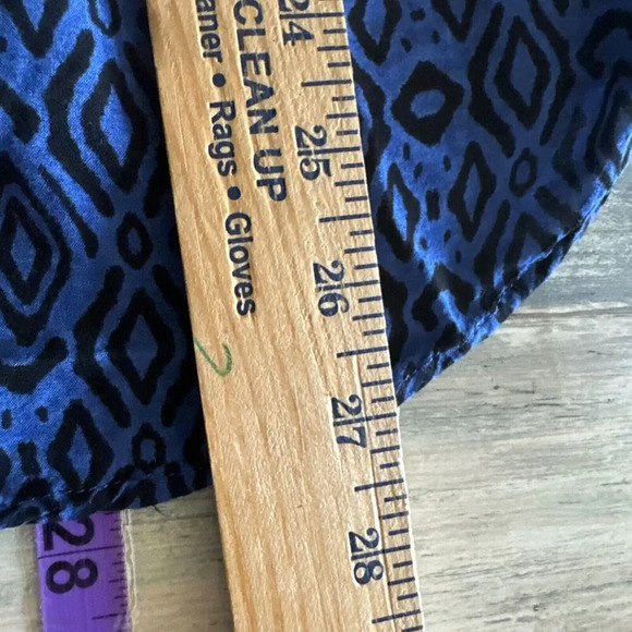 Grand And Greene Top Womens Plus Sz 1X Geometric Boho V Neck Blue Lightweight - Picture 12 of 13